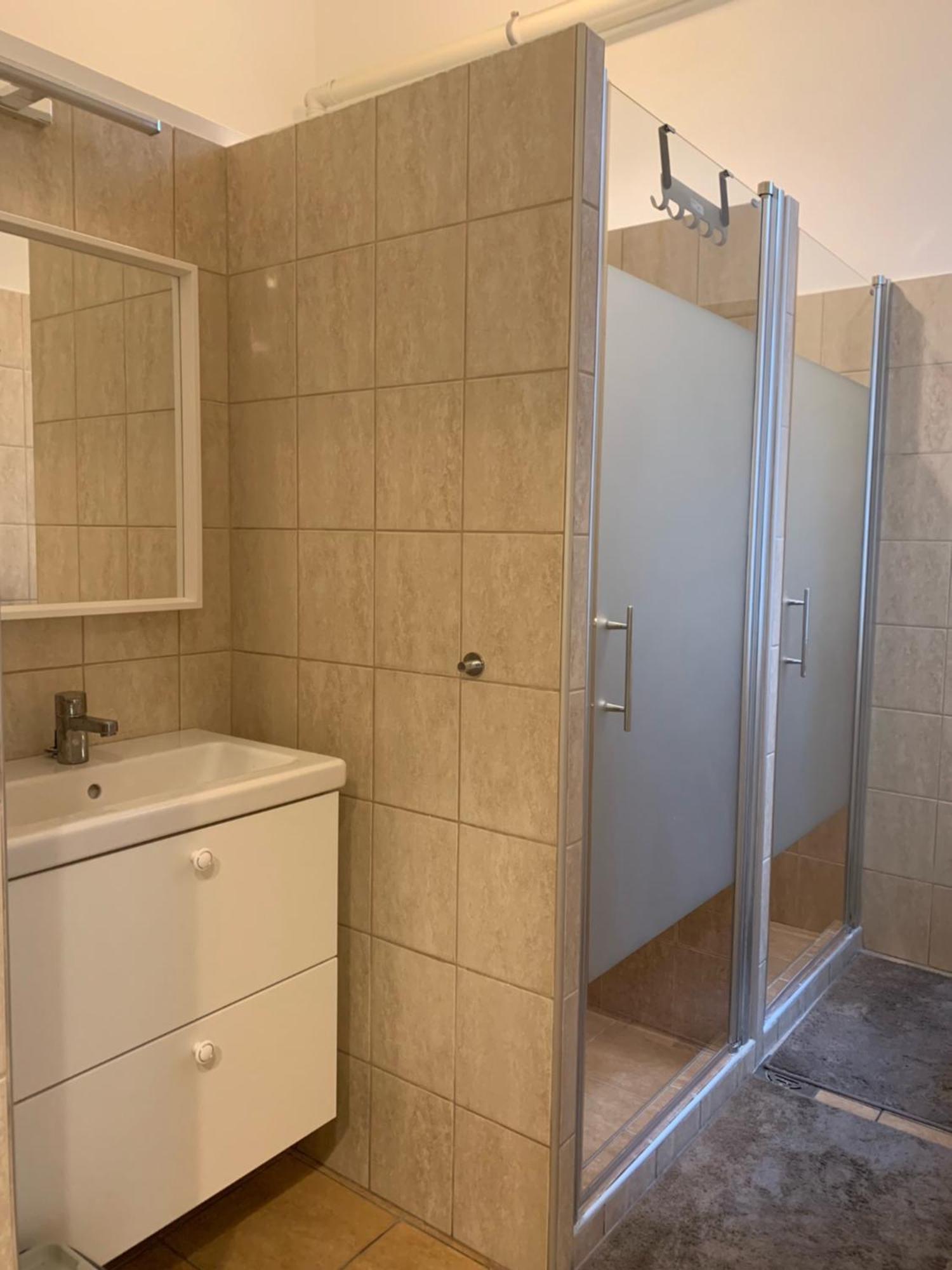 Rooms For Rent In Centre Budapest Exterior photo